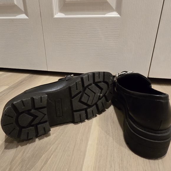 Vegan leather shoes by Call it Springs - Picture 4 of 4